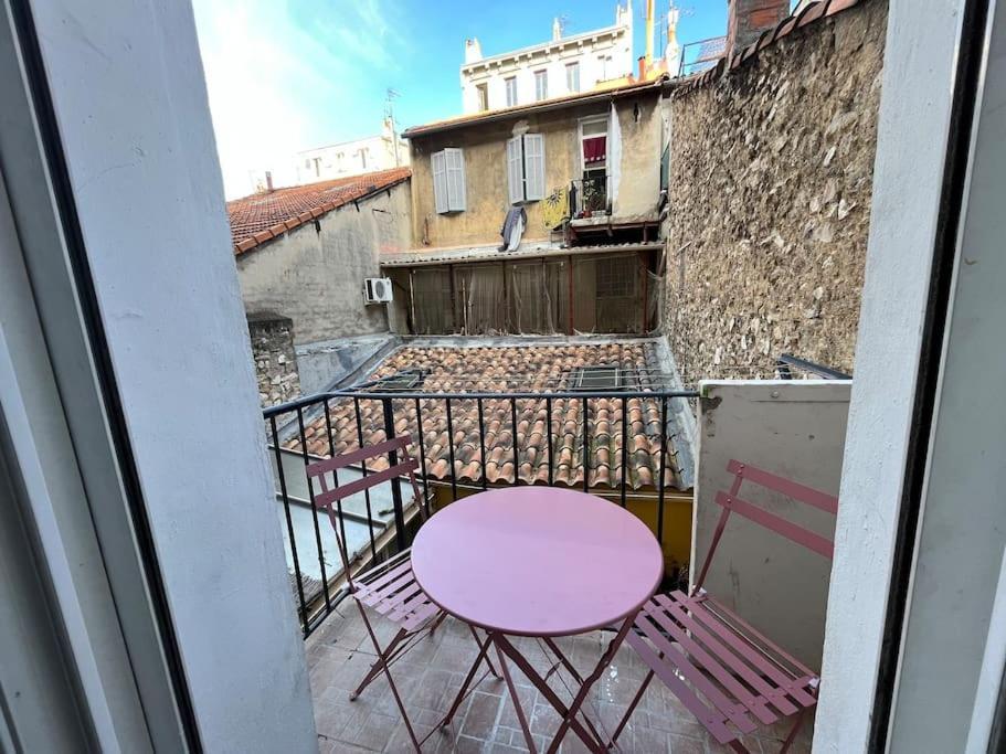 Pleasant 3-Bedroom Flat In The Center Of مارسيليا المظهر الخارجي الصورة