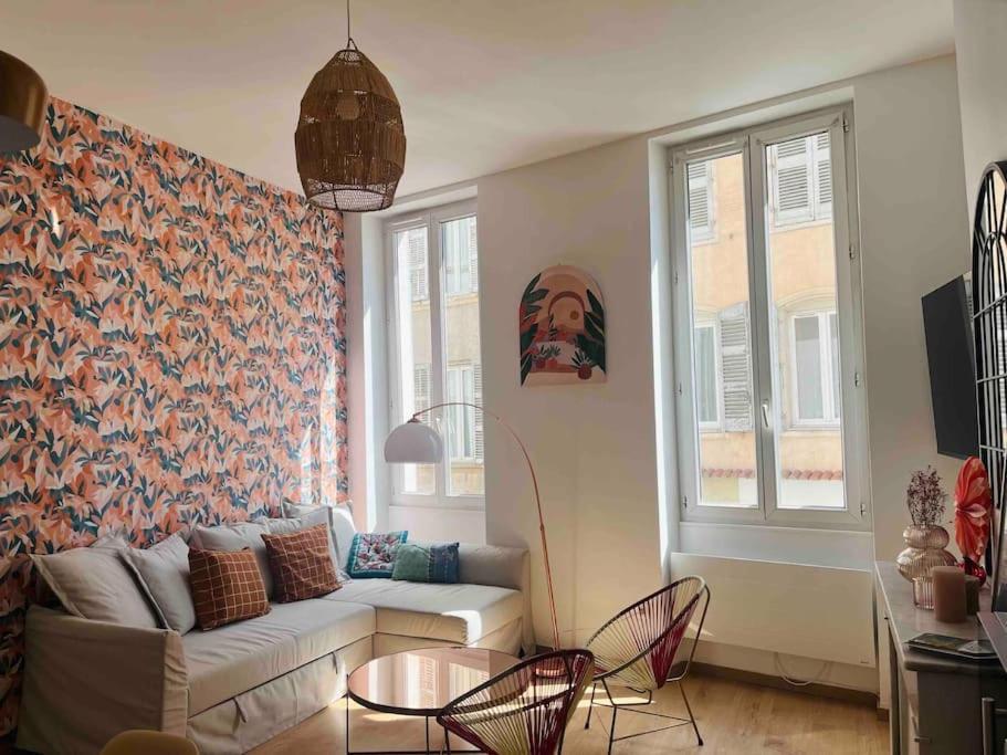 Pleasant 3-Bedroom Flat In The Center Of مارسيليا المظهر الخارجي الصورة