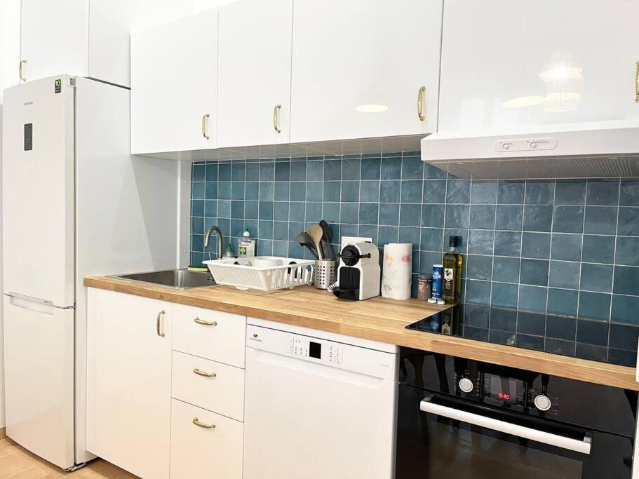 Pleasant 3-Bedroom Flat In The Center Of مارسيليا المظهر الخارجي الصورة